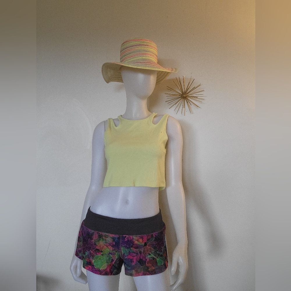 LULULEMON SPEED UP SHORT 2.5" LINED SIZE 8